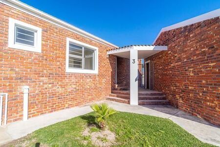 2 Bedroom House in Perlemoenbaai