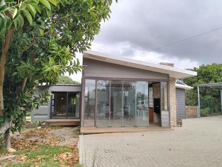 4 Bedroom House in Kleinkrantz