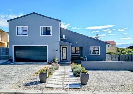 2 Bedroom Flat in De Kelders