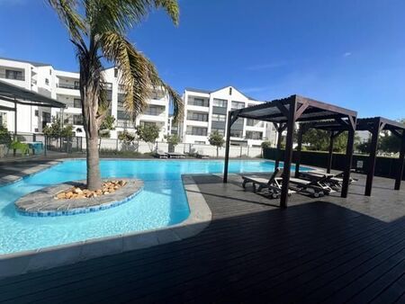 1 Bedroom Apartment in Parklands