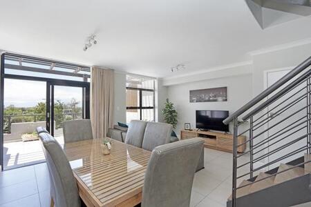 2 Bedroom Apartment in Kenilworth