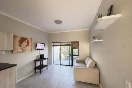 2 Bedroom Apartment in St Dumas