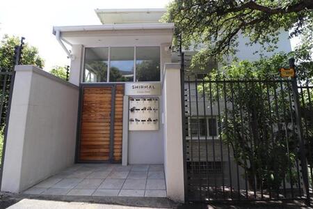 1 Bedroom Apartment in Oranjezicht