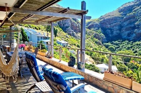 2 Bedroom House in Simons Town