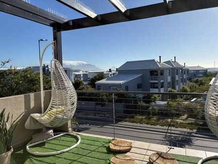 2 Bedroom Apartment in Burgundy Estate