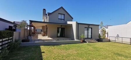 3 Bedroom house to rent in Silwerstrand Golf And River Estate, Robertson
