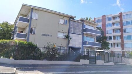 2 Bedroom apartment to rent in Rosebank, Cape Town