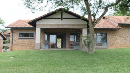 2 Bedroom townhouse - freehold to rent in Bateleur Estate, Nelspruit