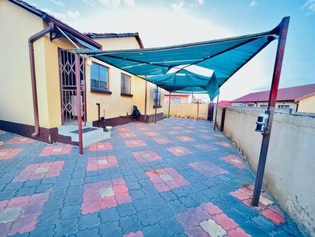 2 Bedroom house to rent in Tasbet Park Ext 1, Witbank