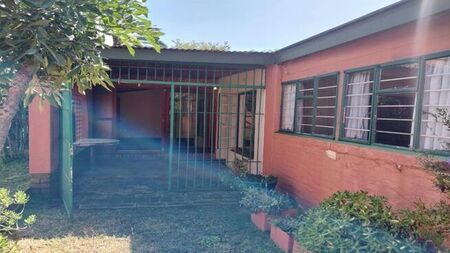 1 Bedroom cottage rented in Chartwell, Randburg