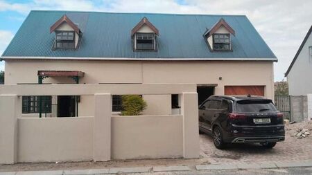 3 Bedroom house to rent in Jagtershof, Kuils River