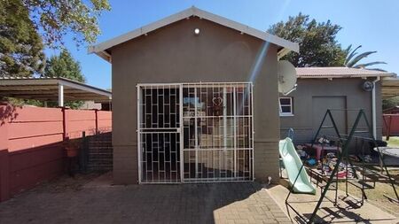 1 Bedroom flat to rent in Gardeniapark, Bloemfontein