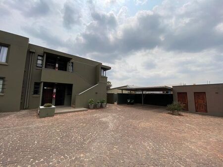 2 Bedroom apartment to rent in Robindale, Randburg