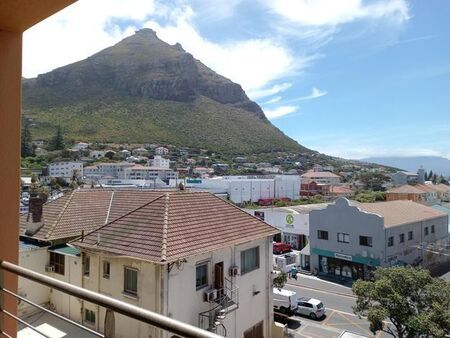 1 Bedroom apartment to rent in Muizenberg, Cape Town