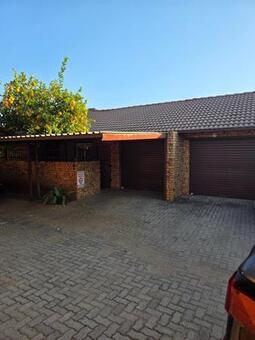 2 Bedroom House in Amandasig