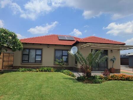 3 Bedroom House in Amandasig