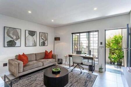 4 Bedroom Penthouse in Sandown