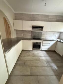 2 Bedroom Apartment in Atholl