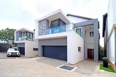 3 Bedroom Cluster in Bryanston
