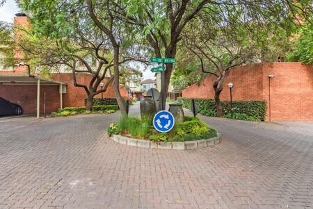 2 Bedroom Apartment in Douglasdale