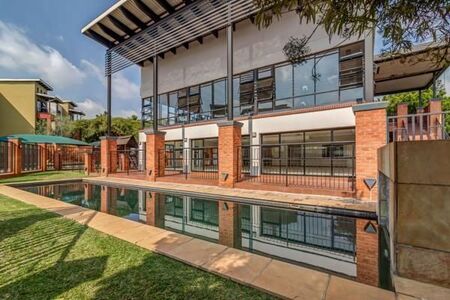 2 Bedroom Apartment in Douglasdale