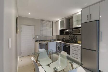 2 Bedroom Apartment in Rosebank