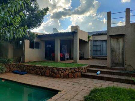 3 Bedroom House in Greymont