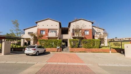 1 Bedroom Apartment in Jackal Creek Golf Estate