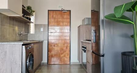 2 Bedroom Apartment in Crown Gardens