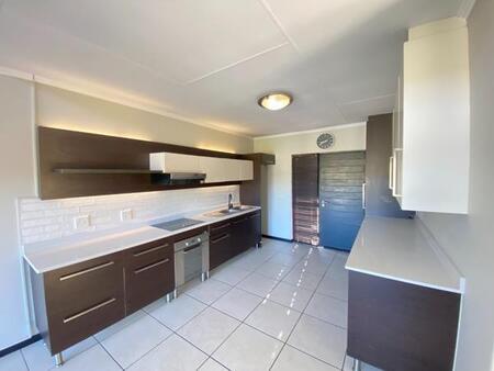 2 Bedroom Townhouse in Glenvista