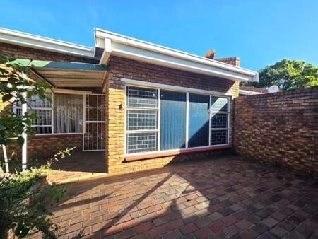 3 Bedroom Townhouse in Flora Gardens