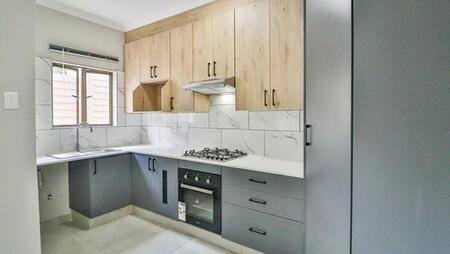 2 Bedroom Apartment in Kew