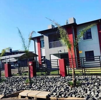 3 Bedroom Apartment in Vanderbijlpark Ce