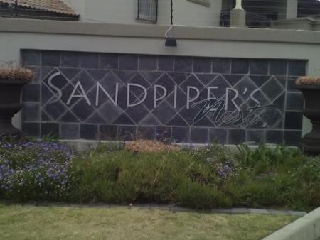 2 Bedroom Townhouse in Glen Marais