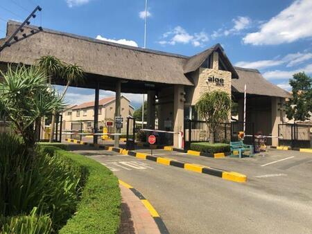 2 Bedroom Townhouse in Greenstone Hill