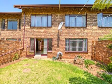 2 Bedroom Apartment in Pierre van Ryneveld