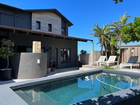 6 Bedroom House in Cape St Francis