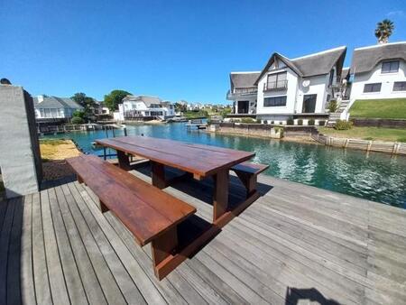 6 Bedroom House in St Francis Bay Canals