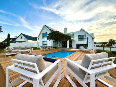 3 Bedroom House in St Francis Links