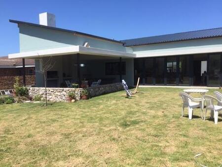 3 Bedroom House in Cape St Francis