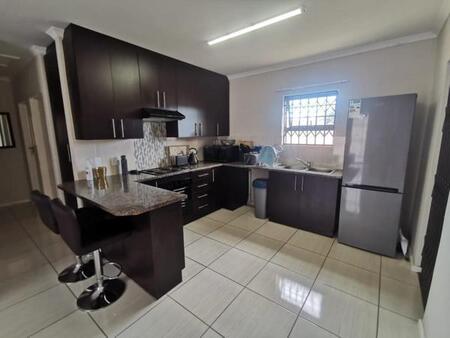 3 Bedroom Townhouse in Taybank