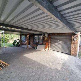 2 Bedroom Duet in Arboretum