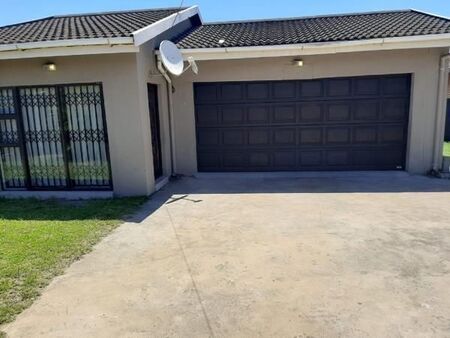 3 Bedroom House in Brackenham