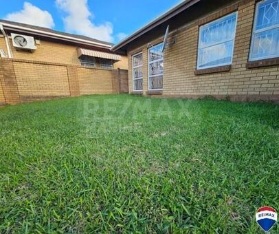 3 Bedroom Apartment in Arboretum