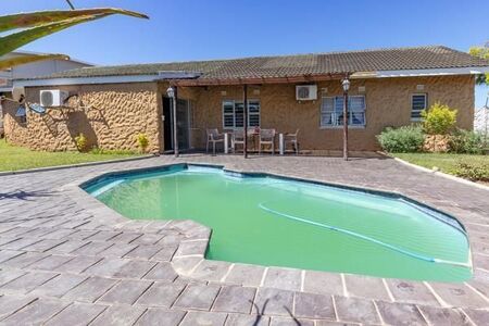 4 Bedroom Duet in Birdswood