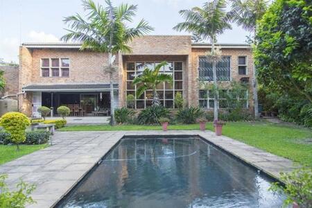 4 Bedroom House in Meer En See