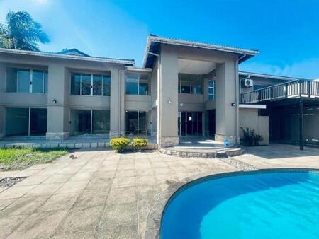 4 Bedroom House in Meer En See