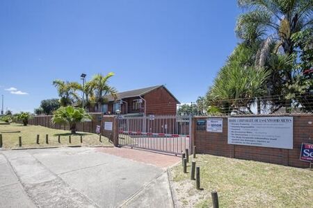 3 Bedroom Duplex in Arboretum