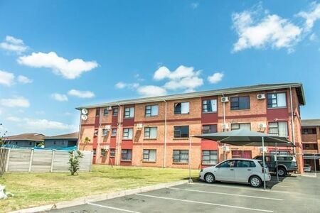 2 Bedroom Flat in Arboretum