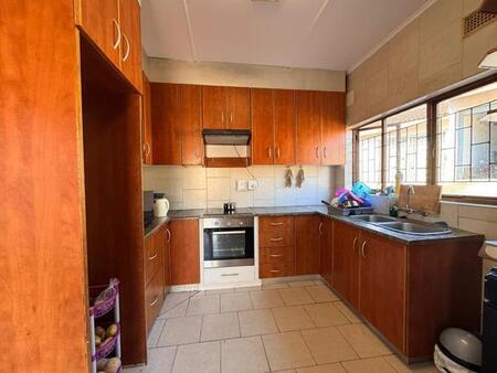 3 Bedroom House in Grantham Park